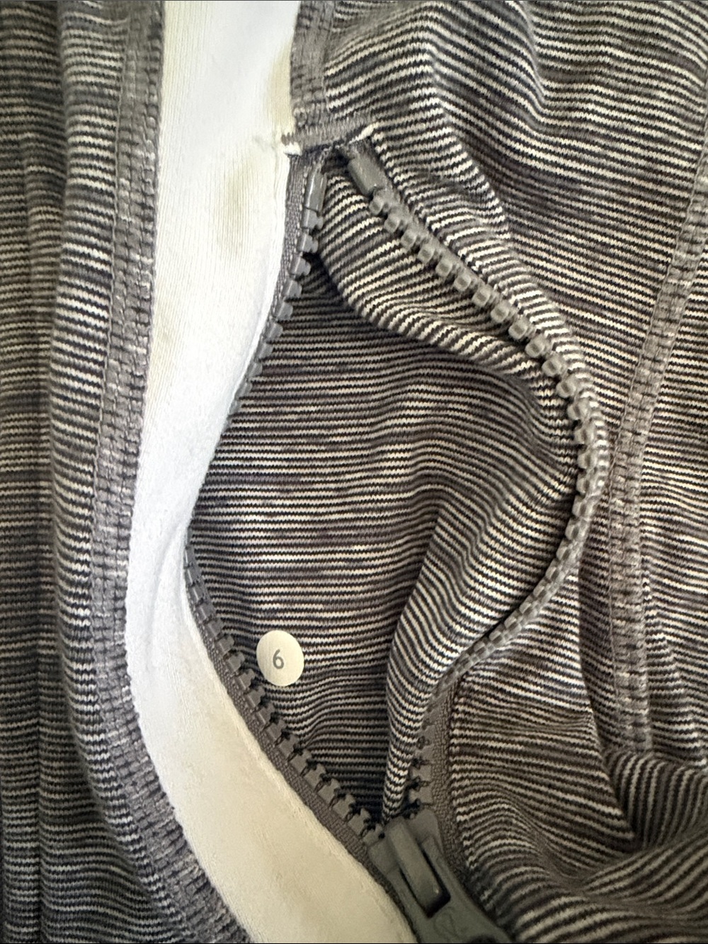 Lululemon Define Jacket - Picture 4 of 4